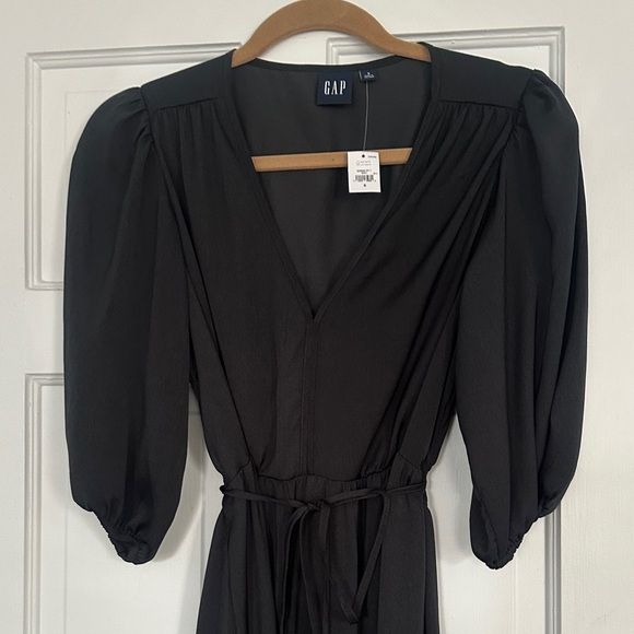 BNWT Gap Black Maxi Dress - Picture 3 of 8